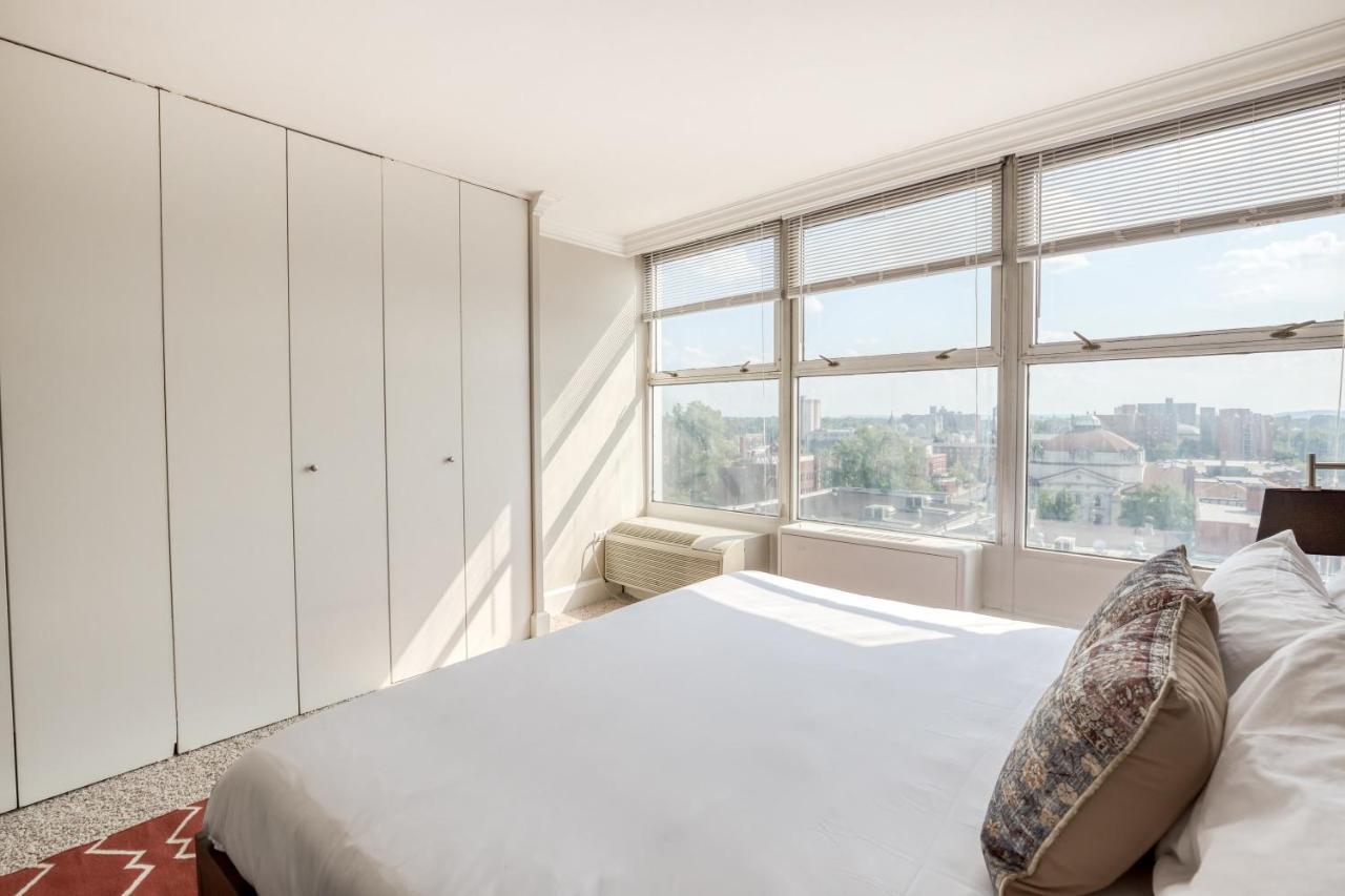 Cozysuites 800 Tower 1Br With Gym! 10 Louisville Bagian luar foto